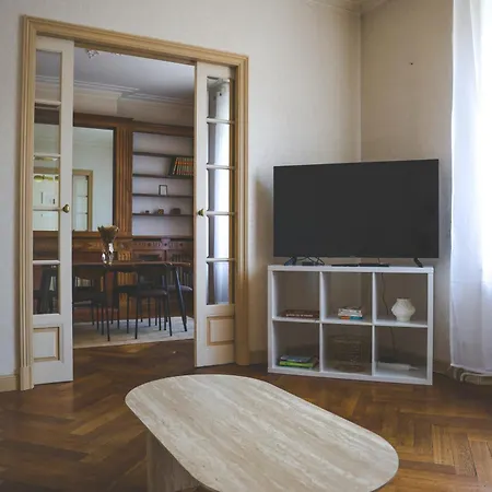 Apartment Le Nid Urbain, Terrasse, Garage Et Confort